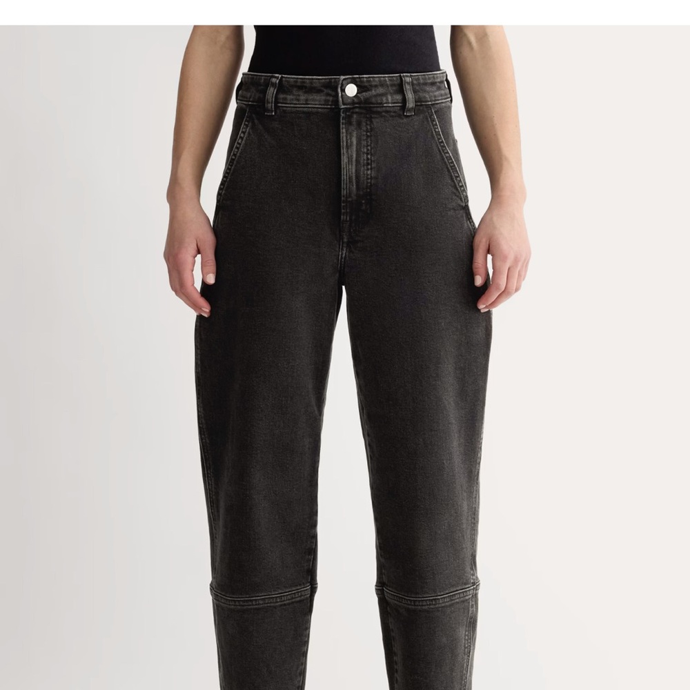 Everlane Women's Straight Leg Jeans in Black